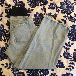 Old Navy Maternity Wide Leg Cropped Raw Hem Jeans Full Panel size 4 light wash